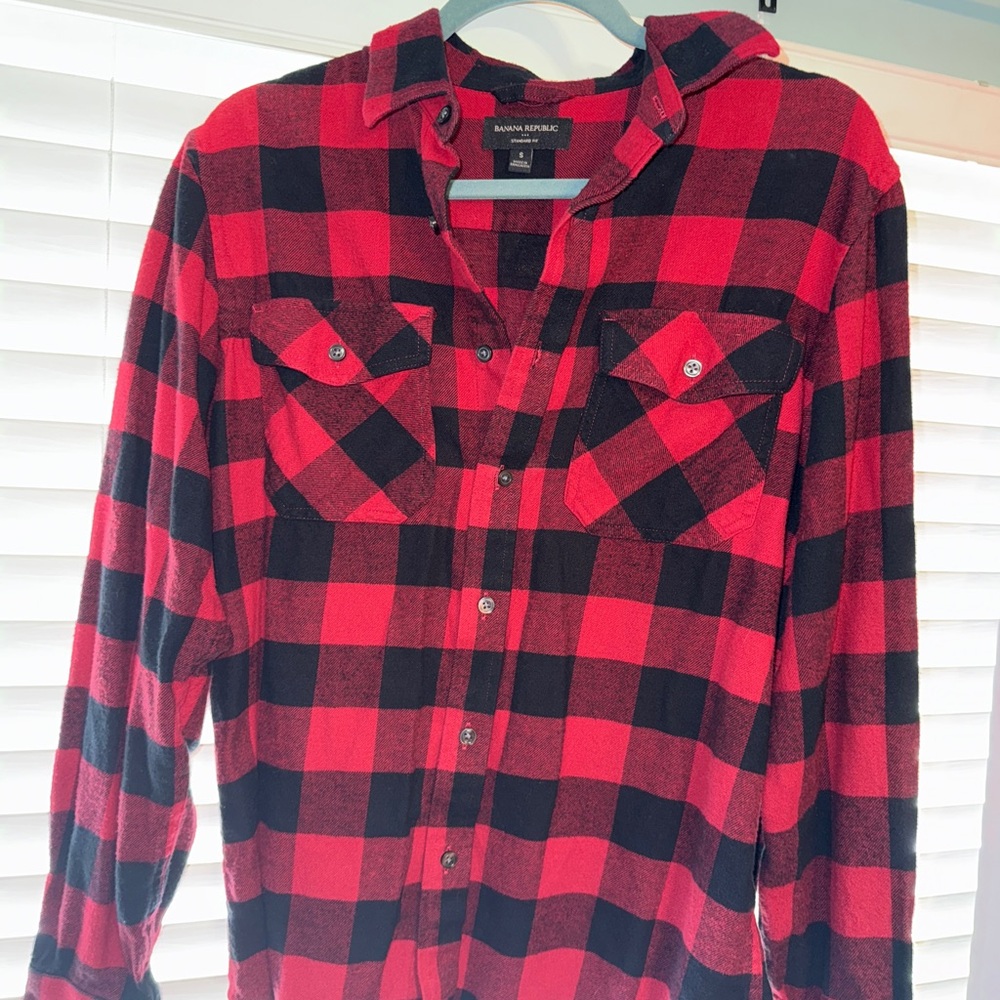 Banana Republic Red and Black Casual Button Down Shirt